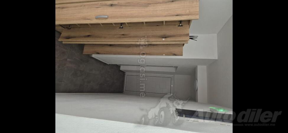 Kuća sa više stanova 125m2 - Bar - Bar (uži dio)