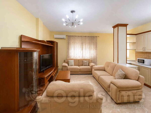 Dvosoban stan 80m2 - Durrës - Durrës