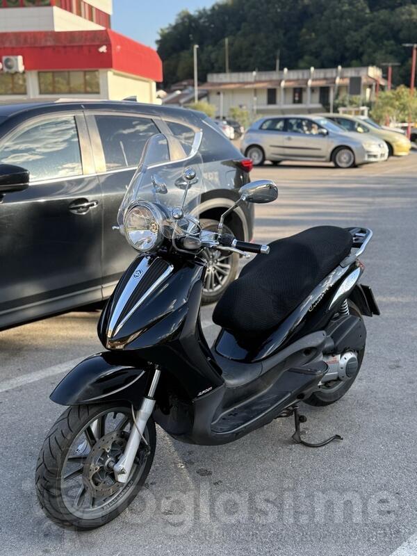 Piaggio - beverly