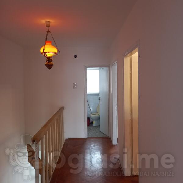 Petosoban stan 150m2 - Podgorica - Momišići