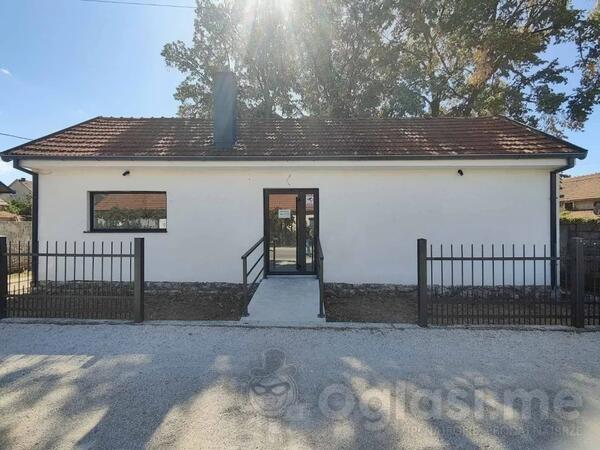 Poslovna zgrada 75m2 - Nikšić - Humci