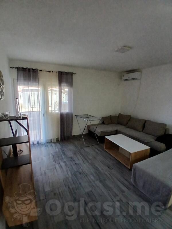 Dvosoban stan 90m2 - Podgorica - Zagorič