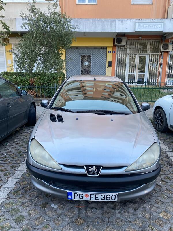Peugeot - 206 - 1.1 Benzin