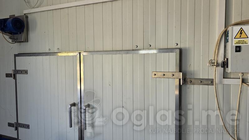 Tople i grijane vitrine