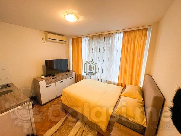 Garsonjera 20m2 - Podgorica - Dajbabe