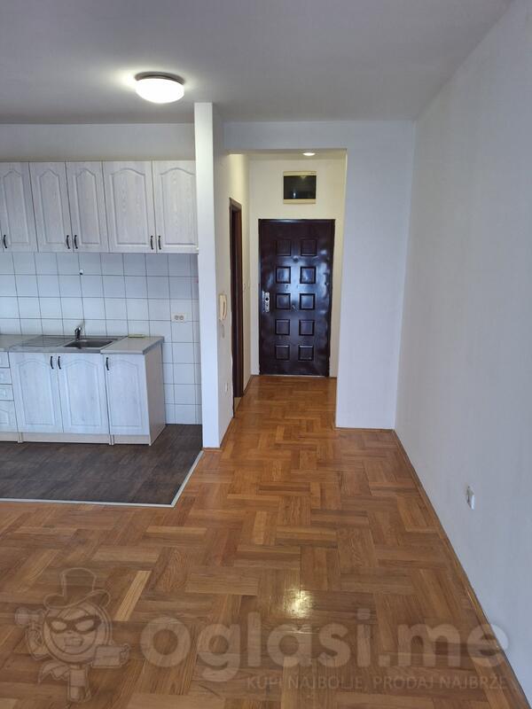 Garsonjera 28m2 - Podgorica - Tuški put