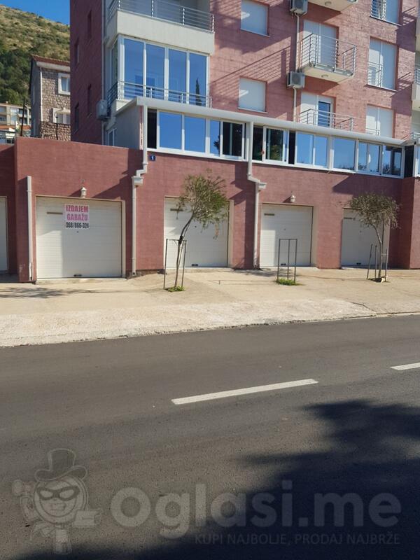 Garaža 17m2 - Budva - Petrovac