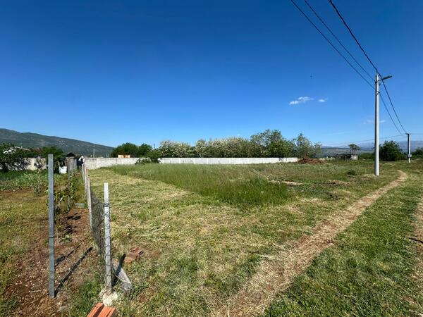 Građevinsko zemljište 835m2 - Podgorica - Donja Gorica
