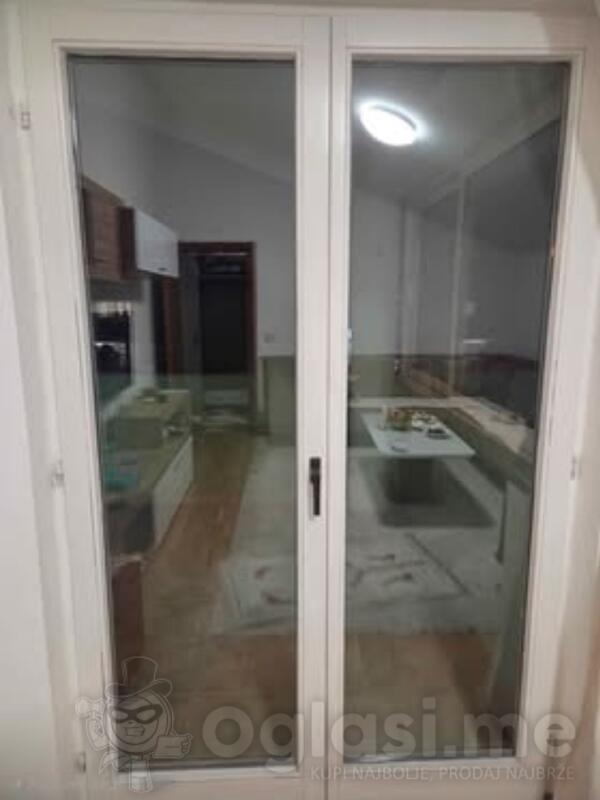 Drveni Balkonci u extra stanju