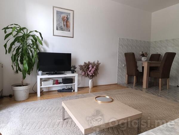 Jednosoban stan 40m2 - Podgorica - Podgorica (uži dio)
