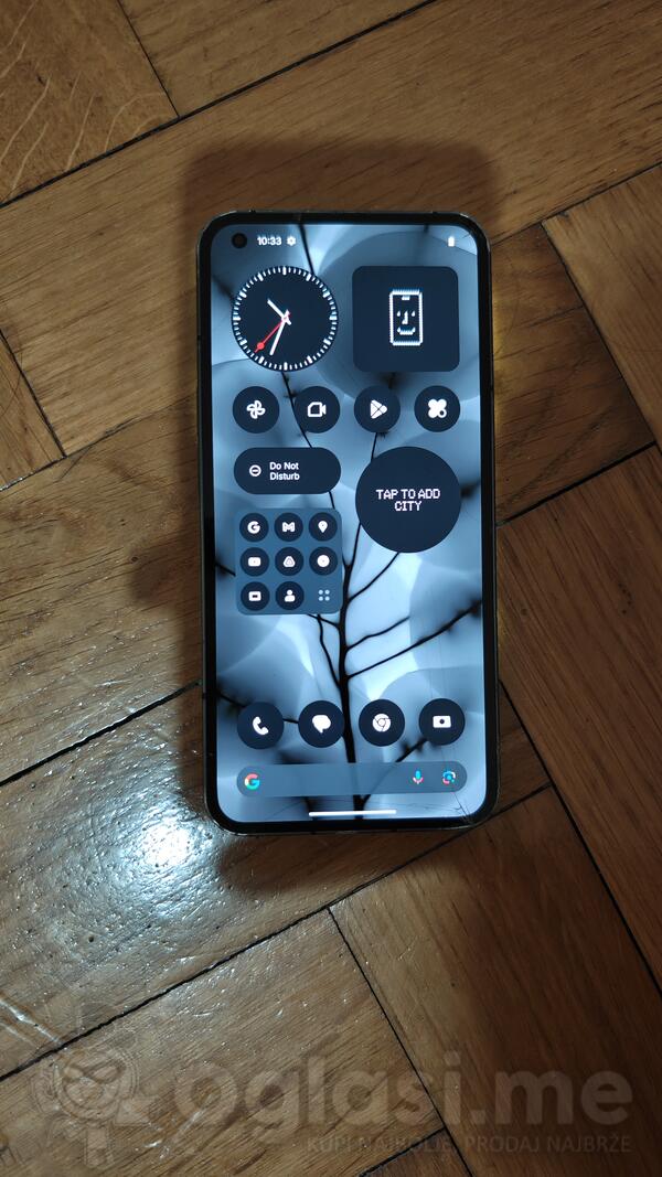 Apple - Nothing phone (1)