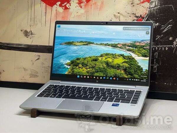 HP HP EliteBook 640 G10 - 14.1" Intel i5 16GB GB